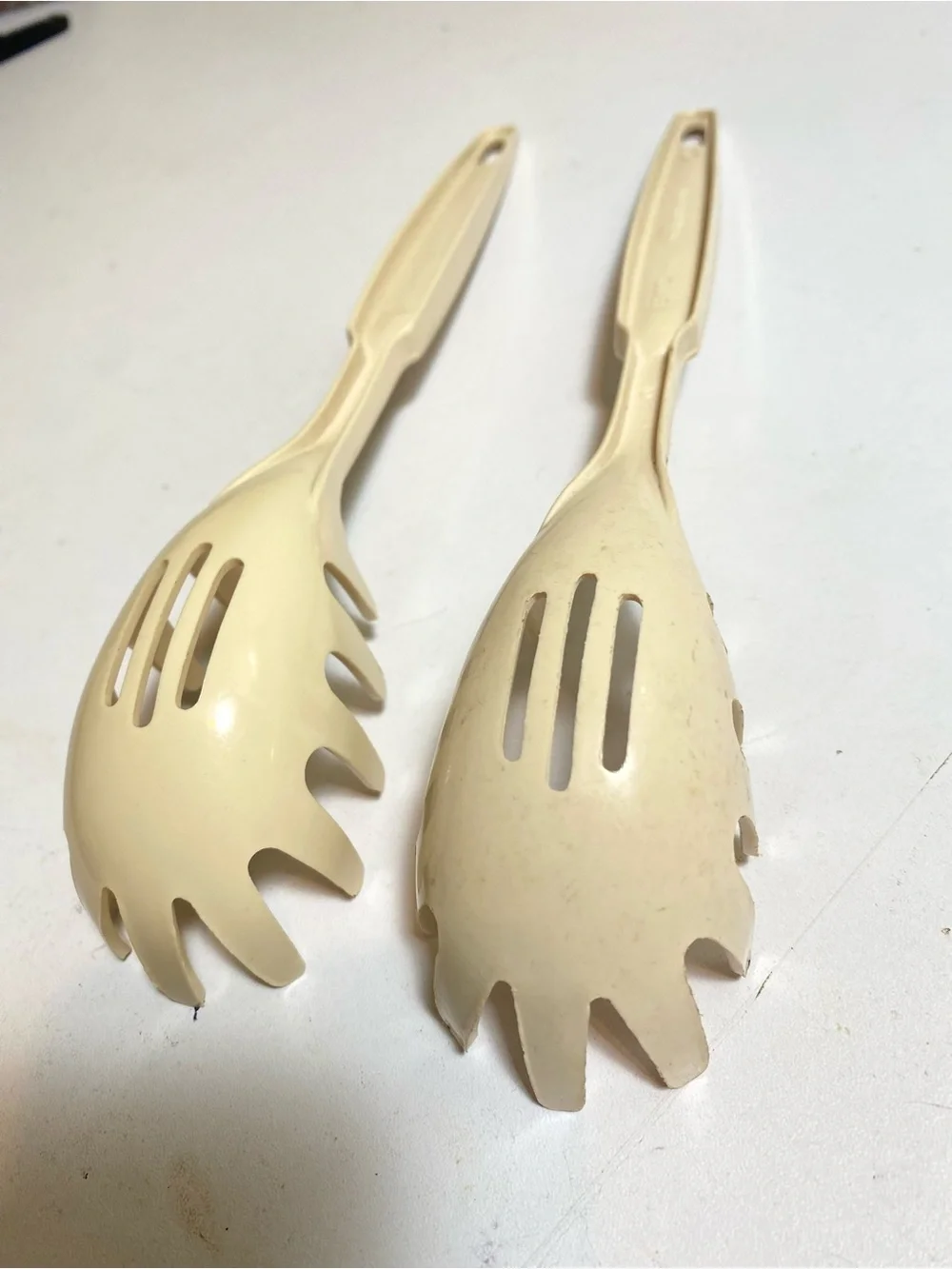 Ekco two cream